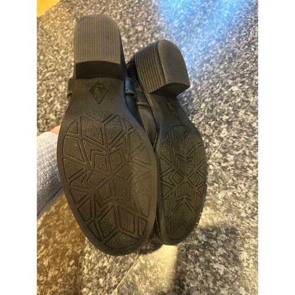 b.o.c. By Born Solid Black Leather Ankle Boots Sz. 11 - Picture 7 of 8